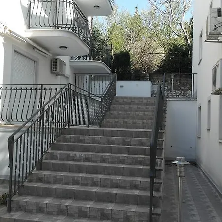 Laci Crikvenica